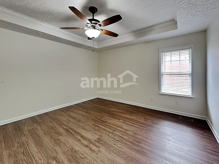 643 Glenties Dr — Photo 10