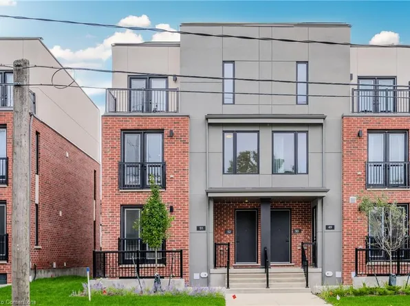 99 Roger St #52, Waterloo, ON N2J 0G1