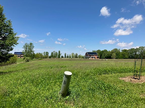 4th image of 2801 N Brickhouses Rd