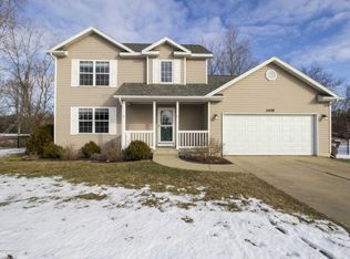 5498 Caplina Dr, Holt, MI 48842