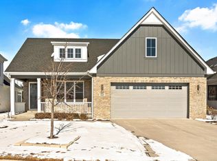 7213 Lakeside Cir, Burr Ridge, IL 60527