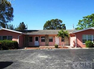 4149 Golden Gate Pkwy #102, Naples, FL 34116