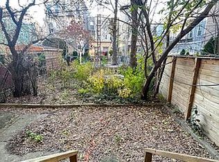 117 Diamond St APT 1R, Brooklyn, NY 11222