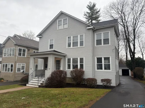 65 Burr St Floor 2, West Hartford, CT 06107