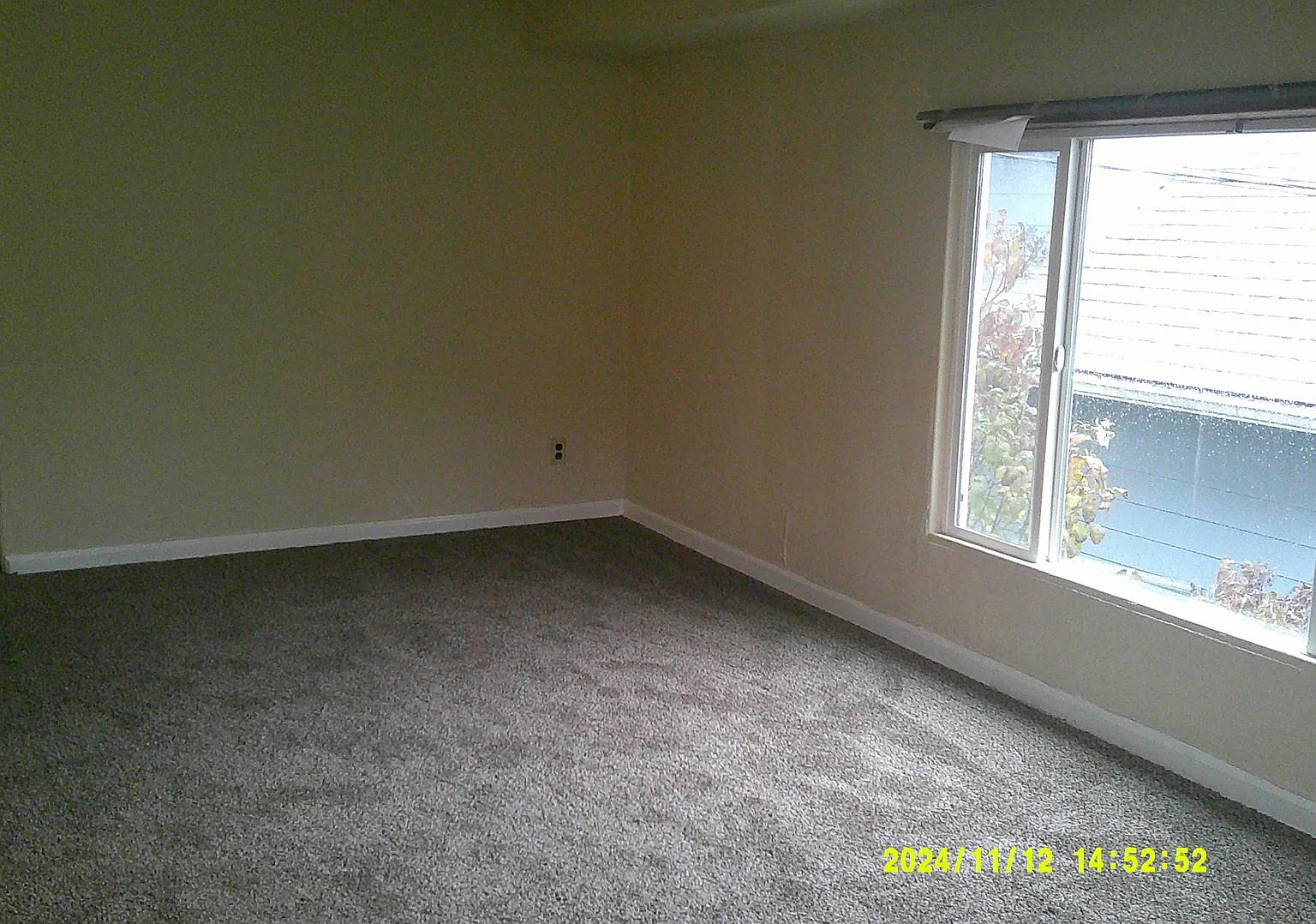 186-05 - 2056 NW Van Buren — Photo 4
