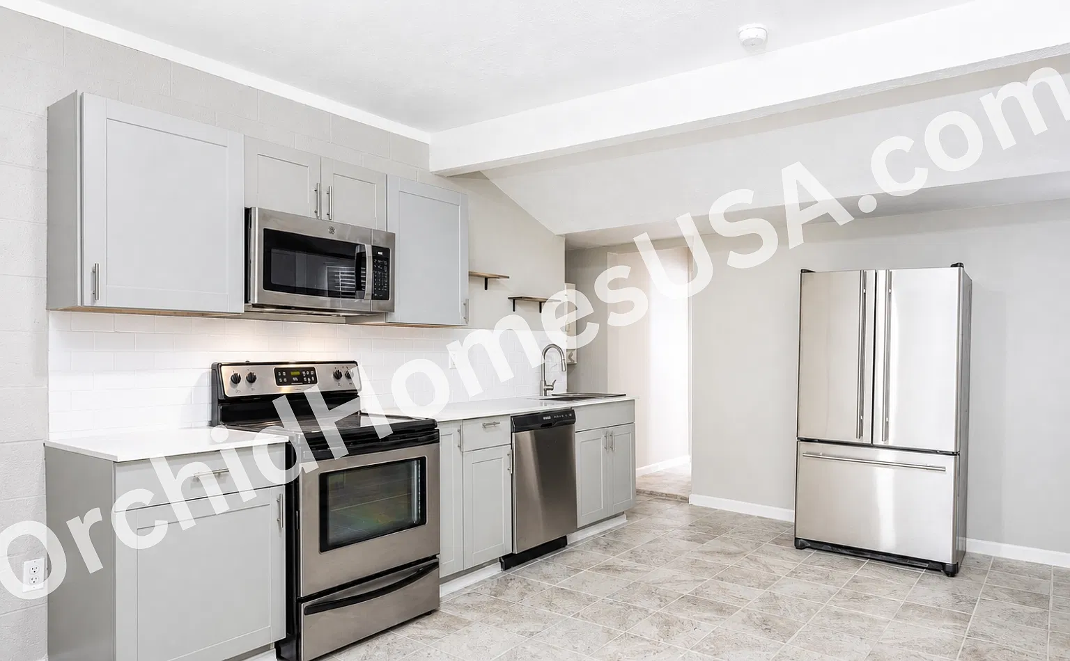 516 1/2 N Roosevelt Ave - Casita — Photo 2