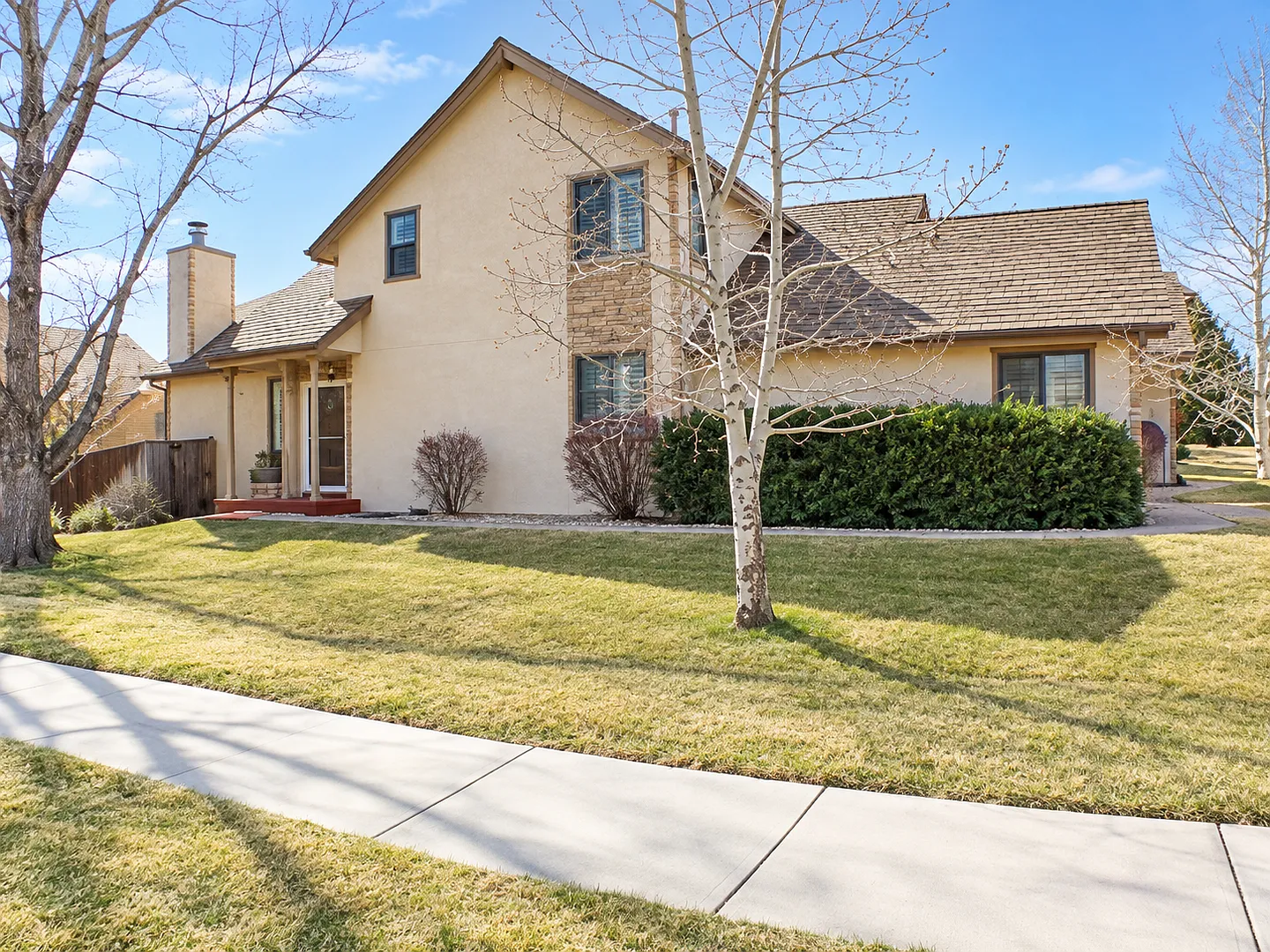 2 bed 2 bath 2 car garage home near bike trails! — Photo 1