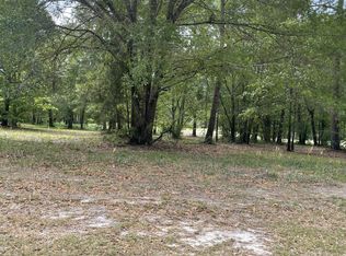 210 Cedar Point Drive, Wallace, NC 28466