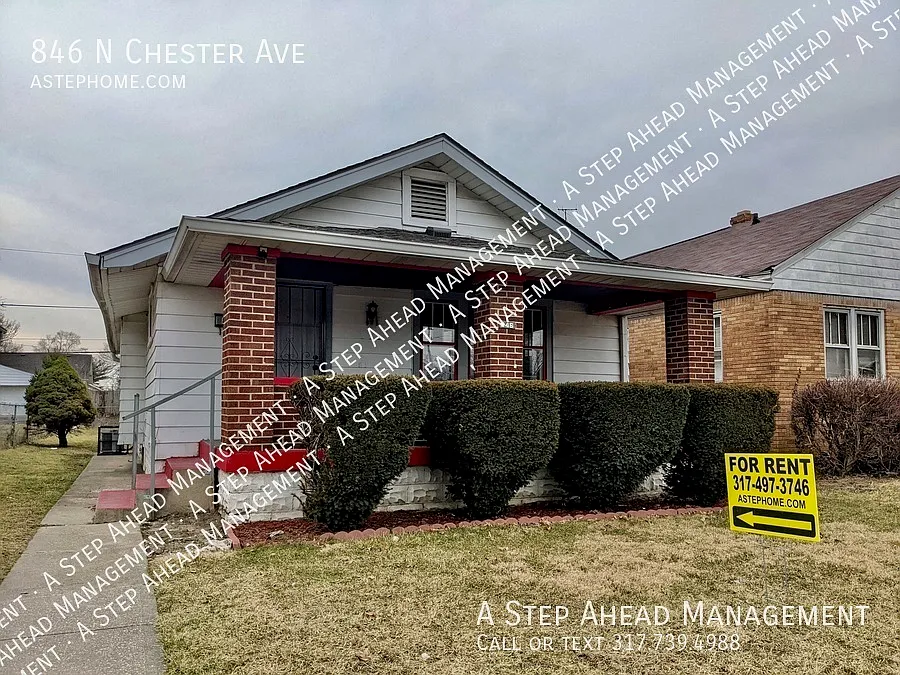 846 N Chester Ave photo 1
