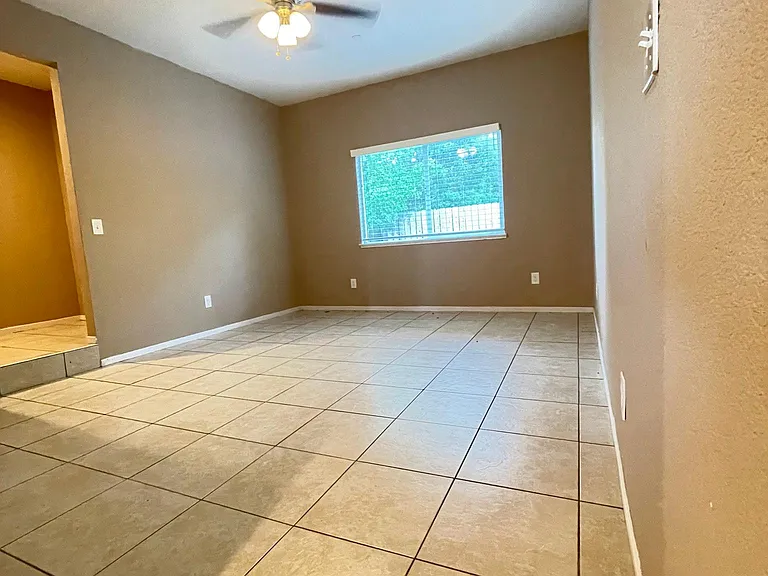 5020 E Eight Mile Rd — Photo 17