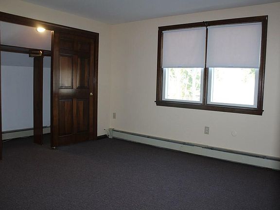 5th image of 15 Vine Ave #2