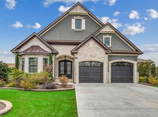 910 Shipmaster Ave, Myrtle Beach, SC 29579