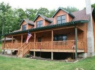 1103 Tunnelton Rd, Clarksburg, PA 15725