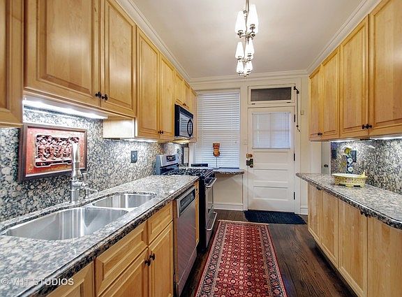 5th image of 6436 N Damen Ave APT 1N