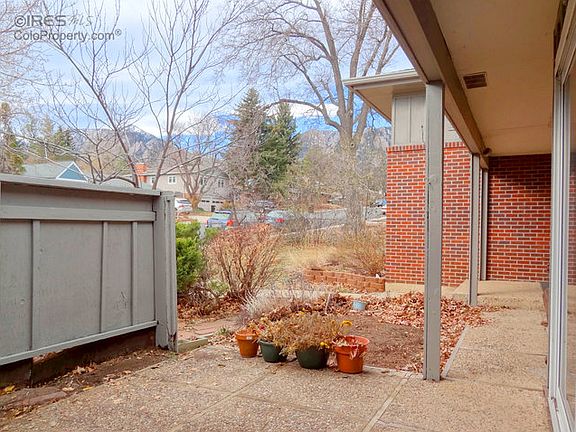 Front Porch with Flatiron views