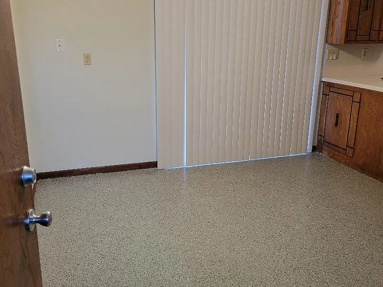 211 Glenmore Dr #211 — Photo 4