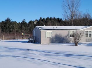 16 Clark Rd, Champlain, NY 12919
