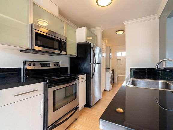 5th image of 2884 Sawtelle Blvd APT 204