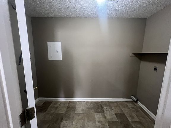 5th image of 3864C Northeast Dr #0