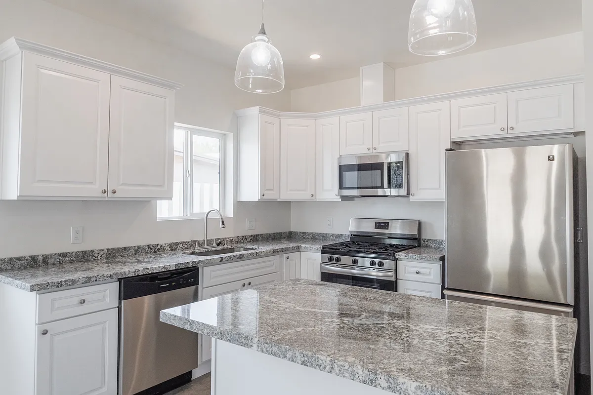 Building Photo - 4153 E Bermuda St #2