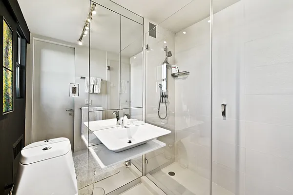 Sold by Nest Seekers International | media 12