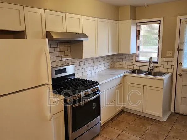 502 NE Freeman Ave, Topeka, KS 66616