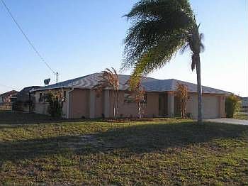 3rd image of 212 NW 30th St