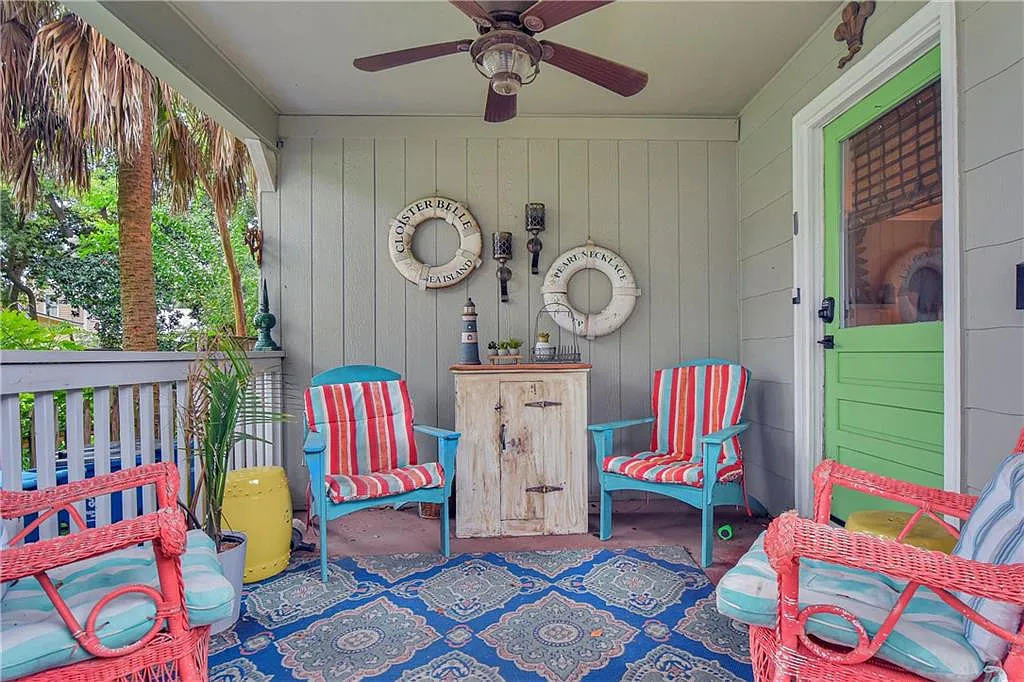 3 bed, 2.0 bath, 1220 sqft, $2,000 — Photo 3