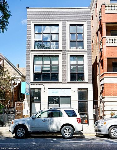 1st image of 850 N Damen Ave APT 3F
