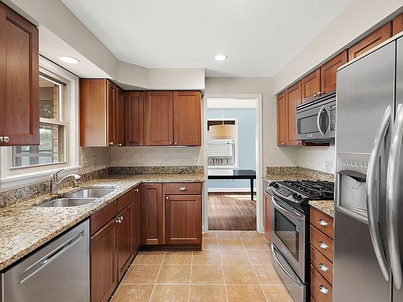 3rd image of 5609 Aldrich Ave S