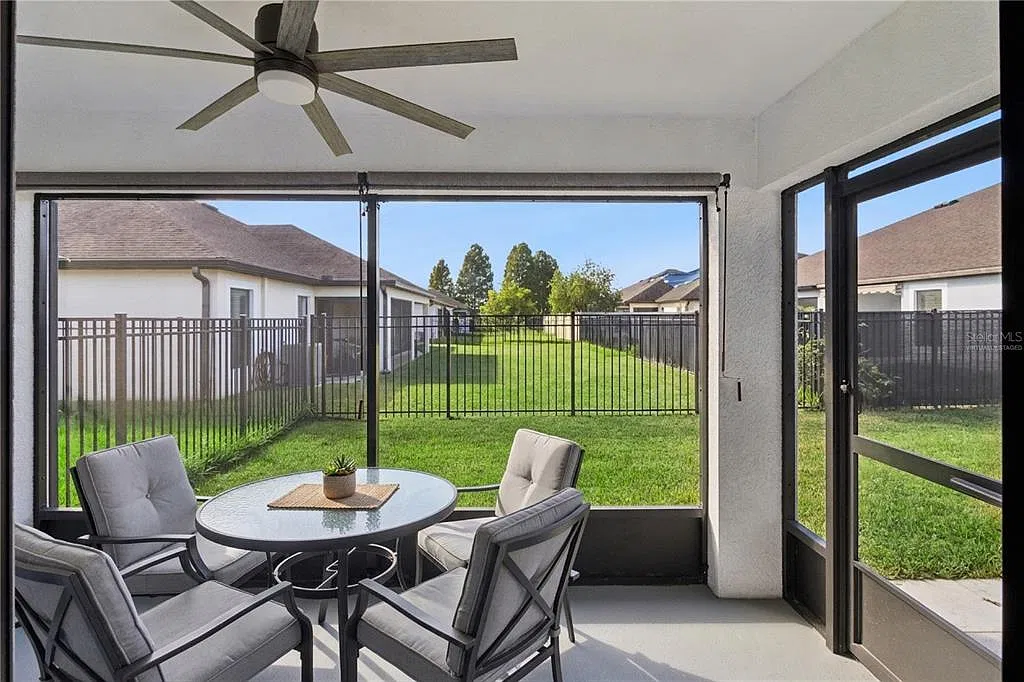 3 bed, 2.0 bath, 1516 sqft, $2,250 — Photo 3