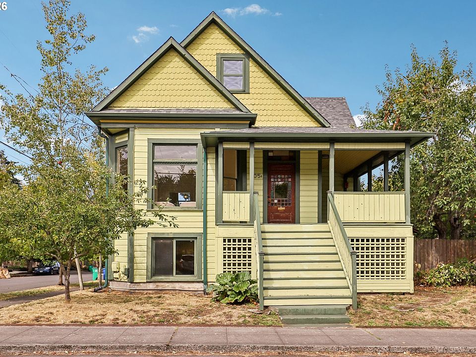 1st image of 905 NE Holman St