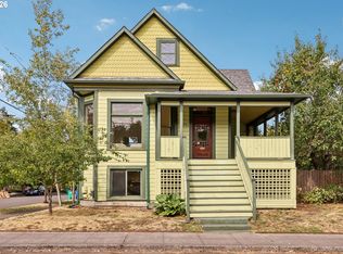 905 NE Holman St, Portland, OR 97211
