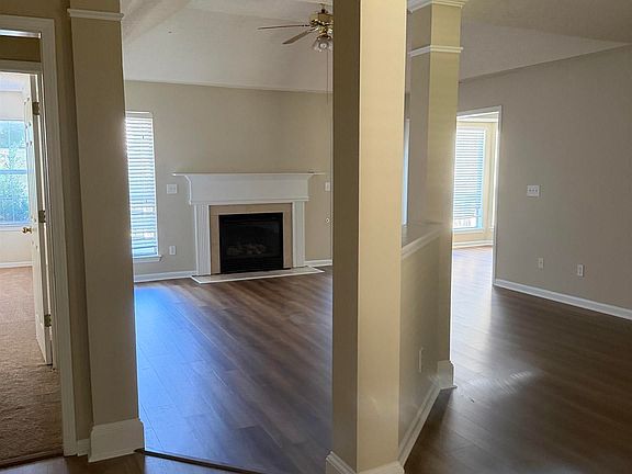 4th image of 110 Birch Ridge Dr