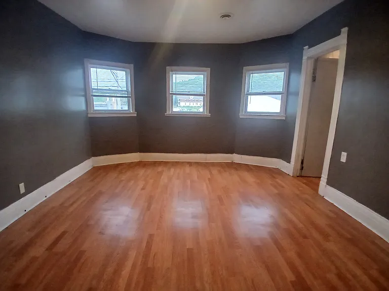 928 Burnet Ave #2 — Photo 6