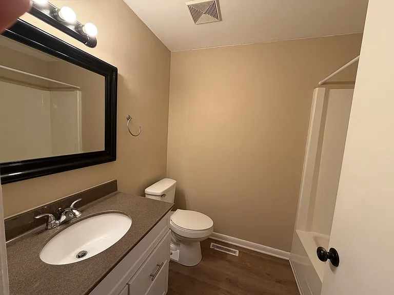 11220 Concord Woods Dr — Photo 12