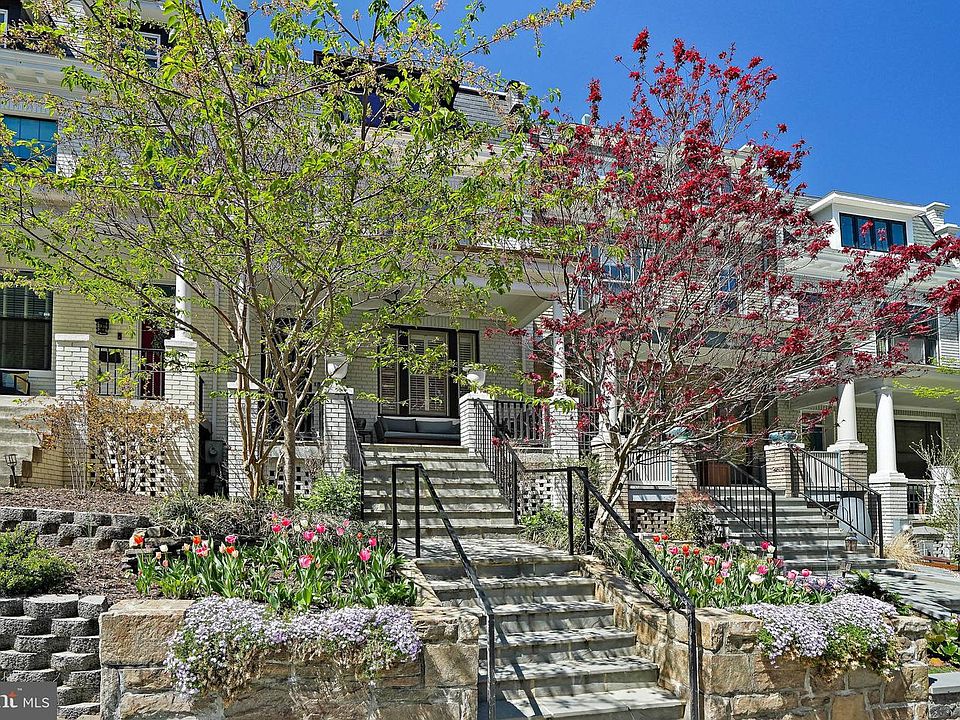 1st image of 2916 18th St NW
