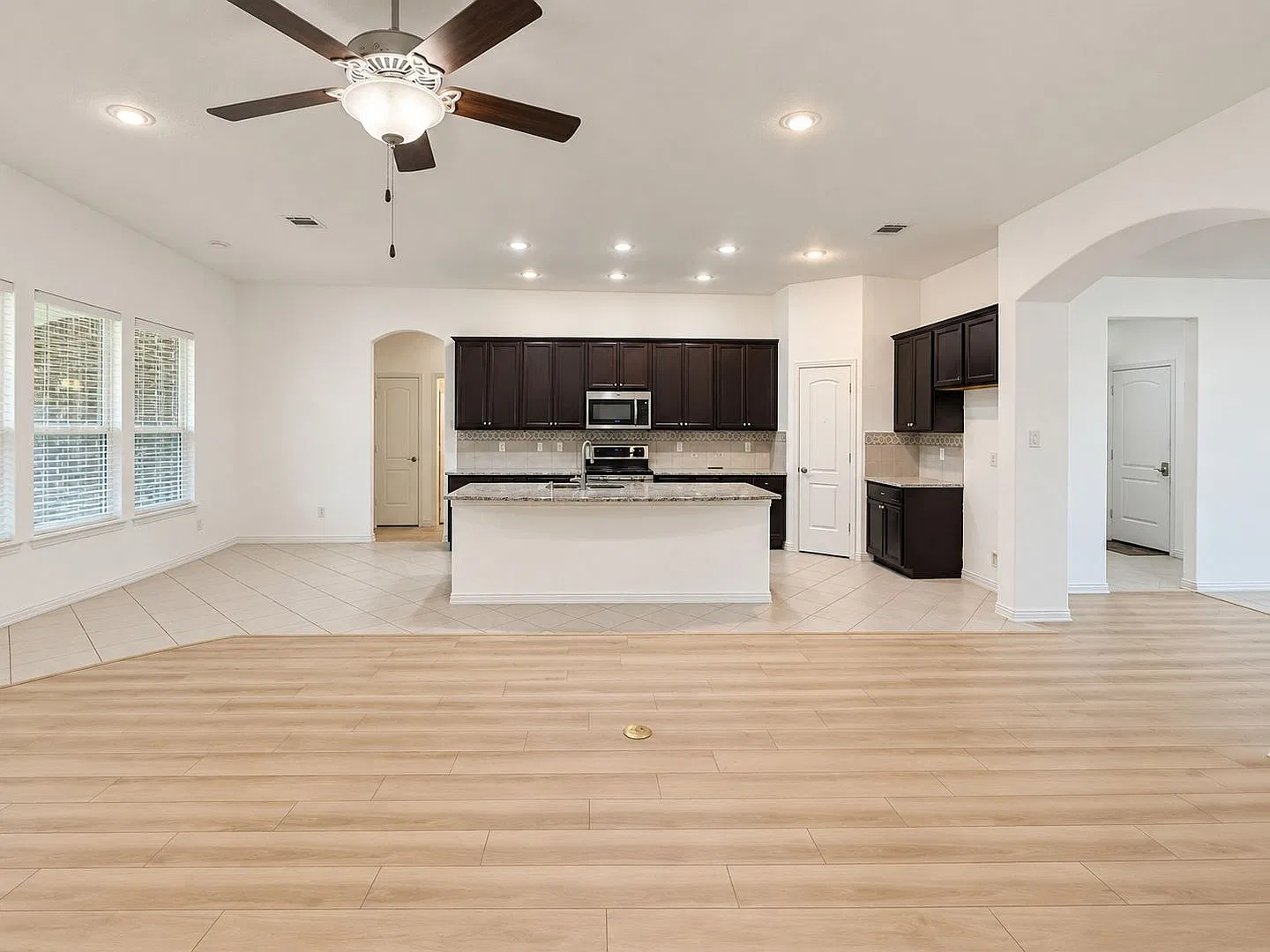 Gorgeous 4-Bedroom Home for Rent in West Fork Ranch North Fort Worth! — Photo 3