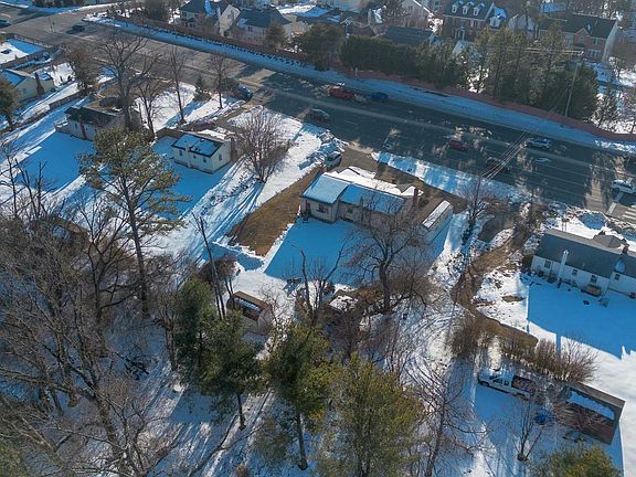 5th image of 3727 W Ox Rd