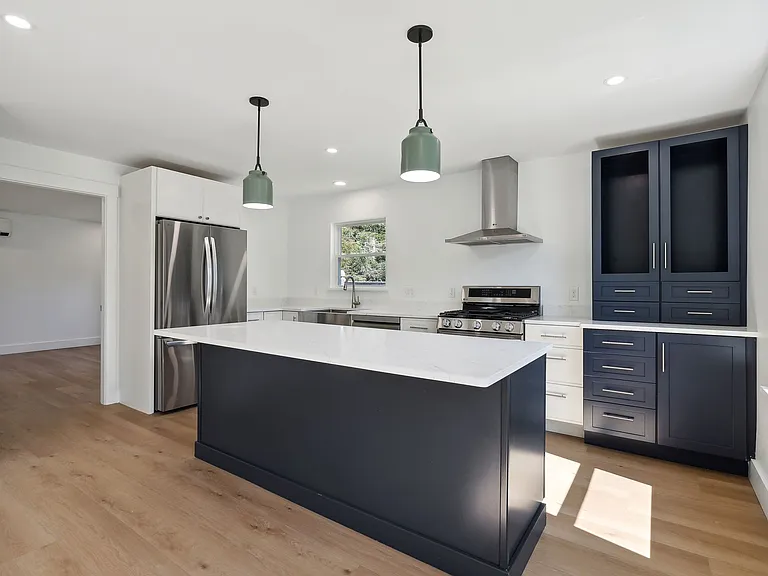 304.5 Maine St #2 — Photo 6