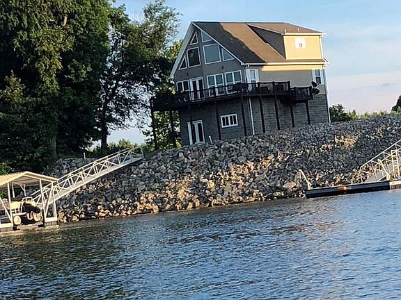 2nd image of 1260 Scenic Ln