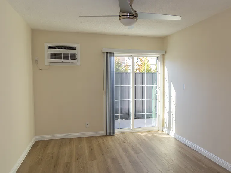 7512 Fountain Ave — Photo 23
