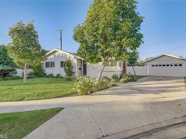 1325 W 185th St, Gardena, CA 90248