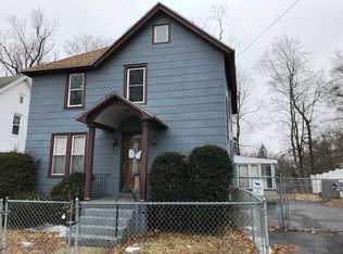 122 Benton St, Springfield, MA 01109