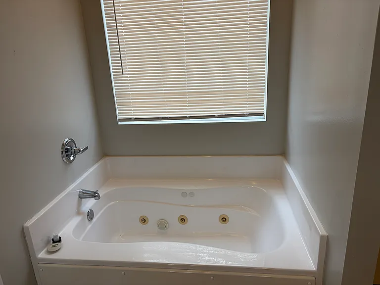 214 Paradise Dr — Photo 82