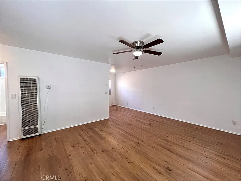 469 W Oliver St #1 — Photo 2