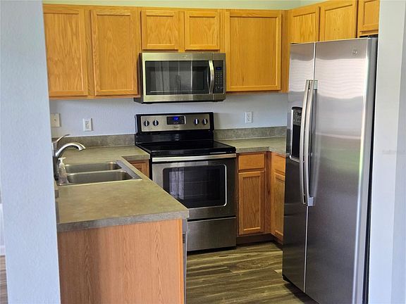 5th image of 865 Park Grove Ct