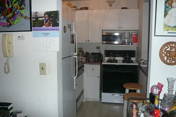 Rented by Akam Sales and Brokerage | media 17