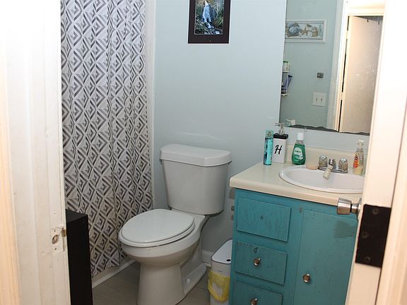 3rd image of 1356 Glenns Bay Rd. #205-G