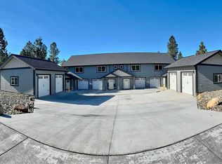 1827 Grant Rd, Mount Shasta, CA 96067